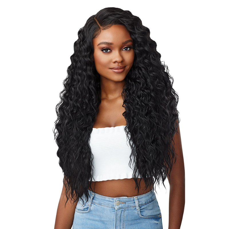 Outre Perfect Hairline Lace Front Wig- 13x6 Faux Scal- Cheyenne