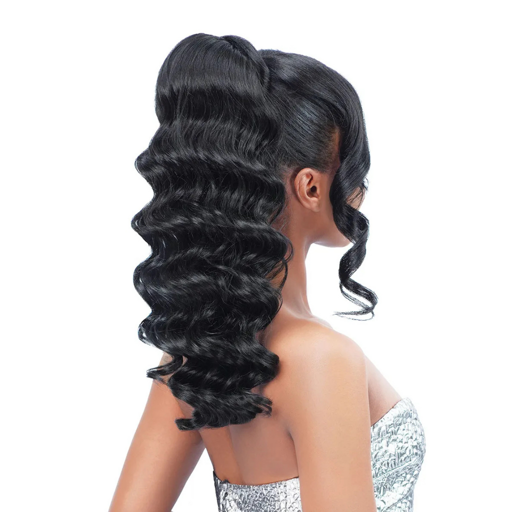Model wearing Zury Sis Sofia ponytail in everyday look

