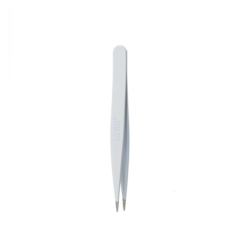 Kiss New York Point Tweezer – Close-Up of Precision Tips